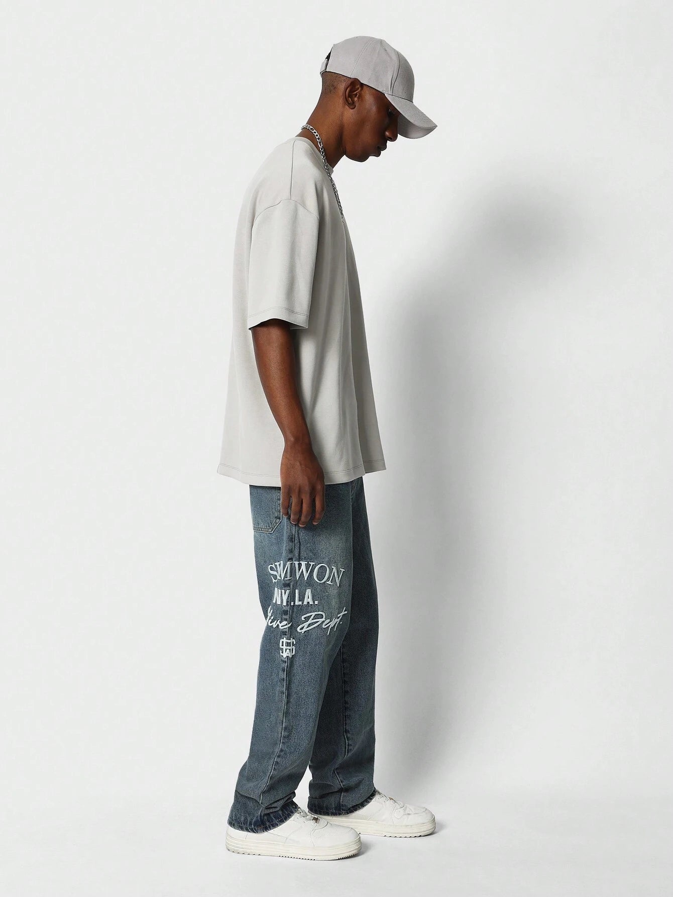 Calça DROPSTREET Denim reta com bordado