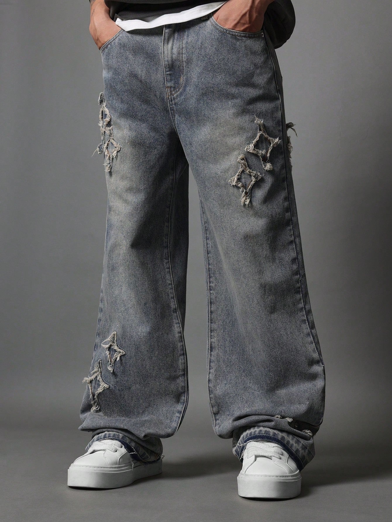 Calça DROPSTREET Denim Solto com Aplicação Stars