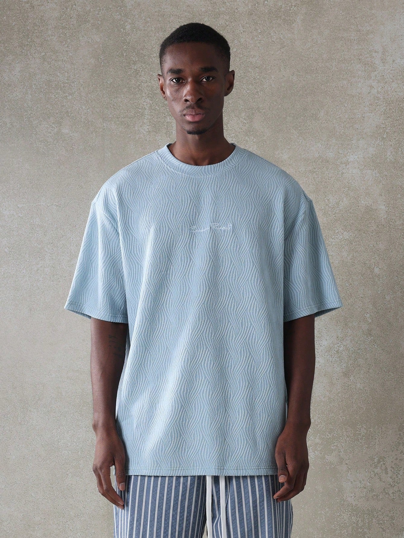 Camiseta DROPSTREET Veludo com Textura de Ajuste