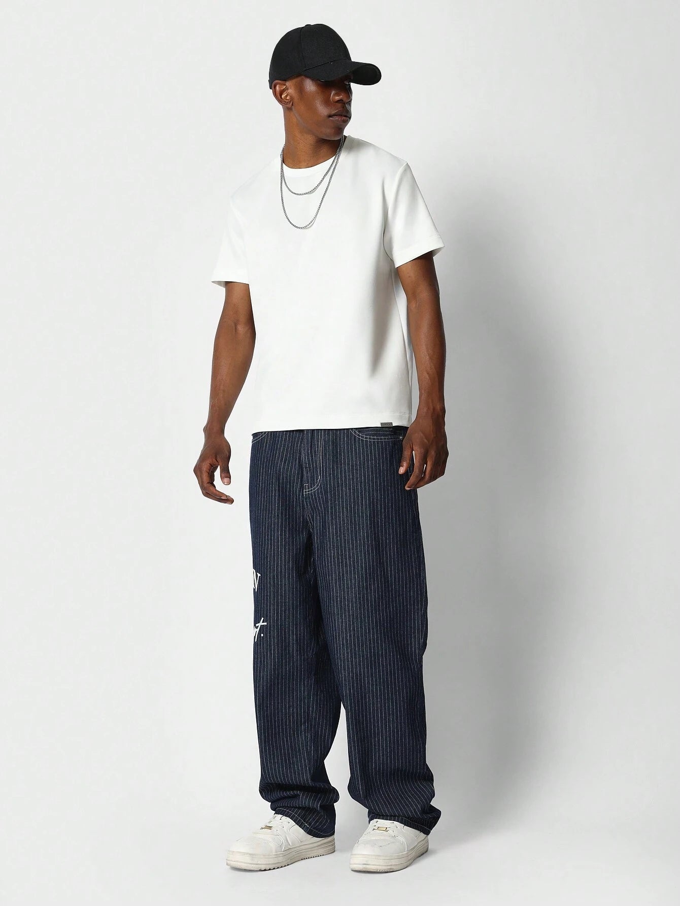 Calça DROPSTREET Denim reta com bordado