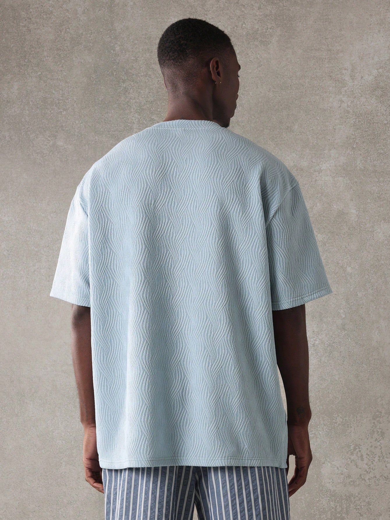 Camiseta DROPSTREET Veludo com Textura de Ajuste